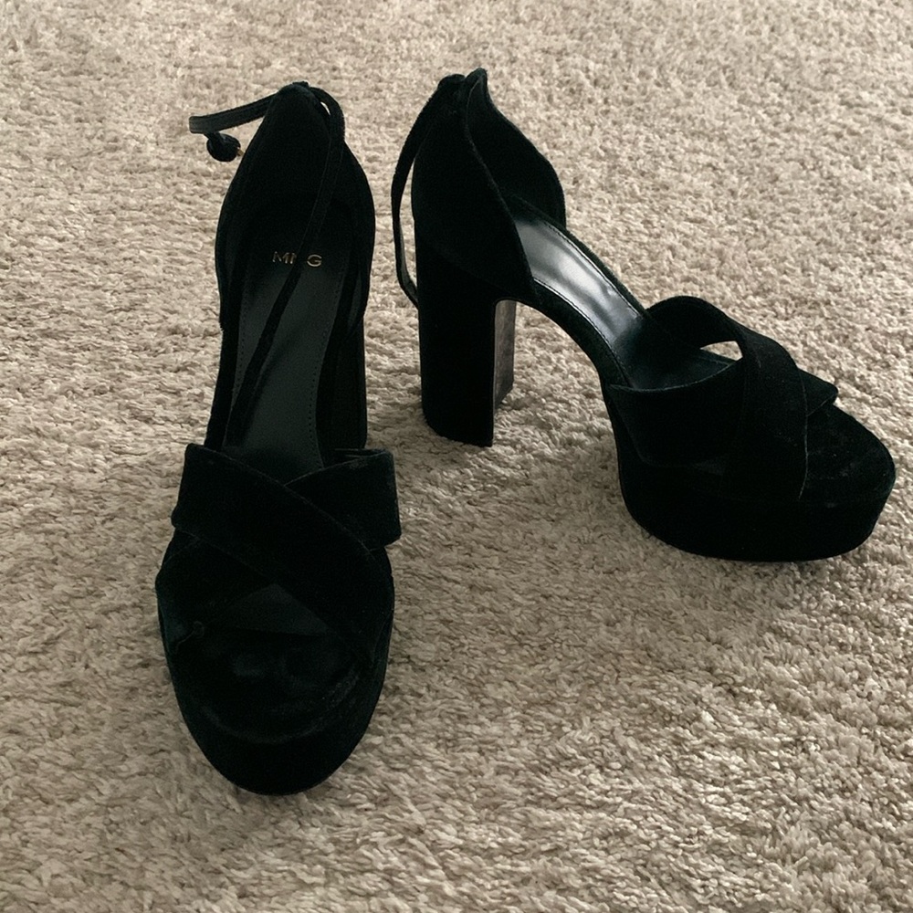 Velvet Mango MNG platforms. Size 37/6.5